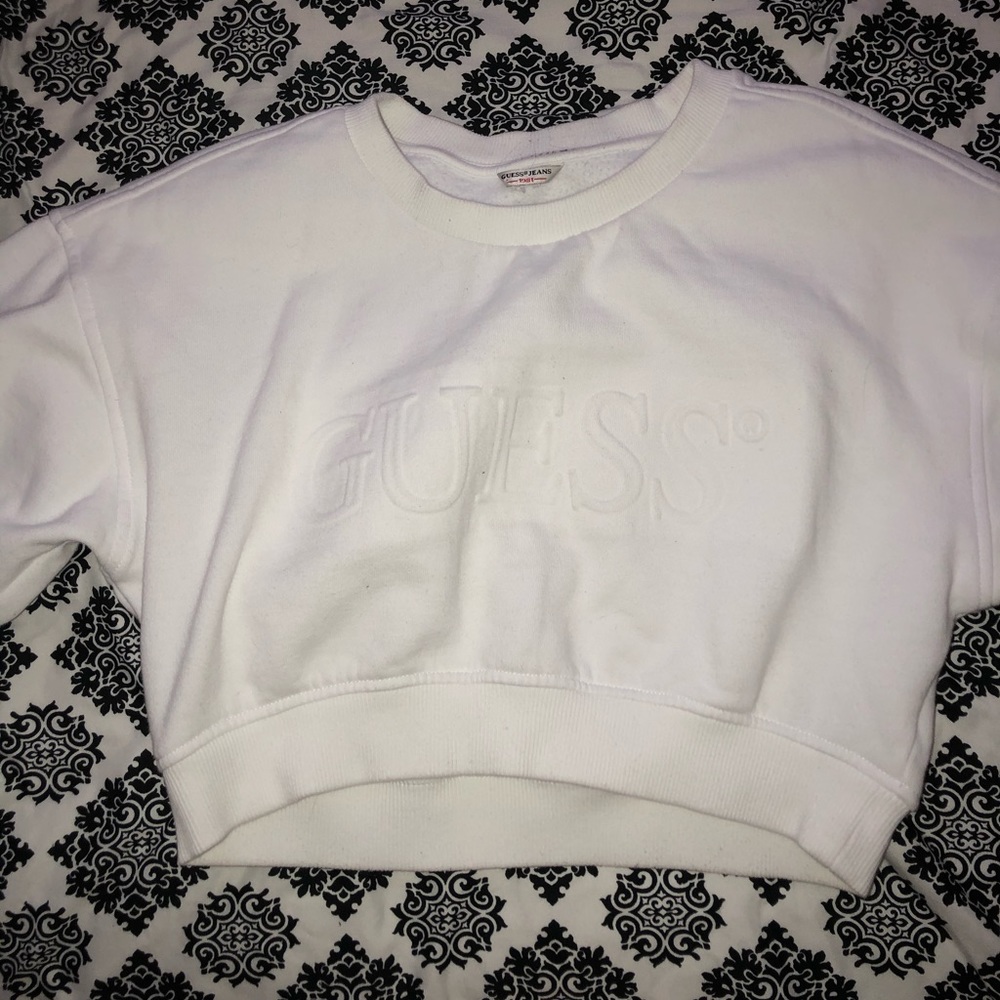 Guess sweatshirt